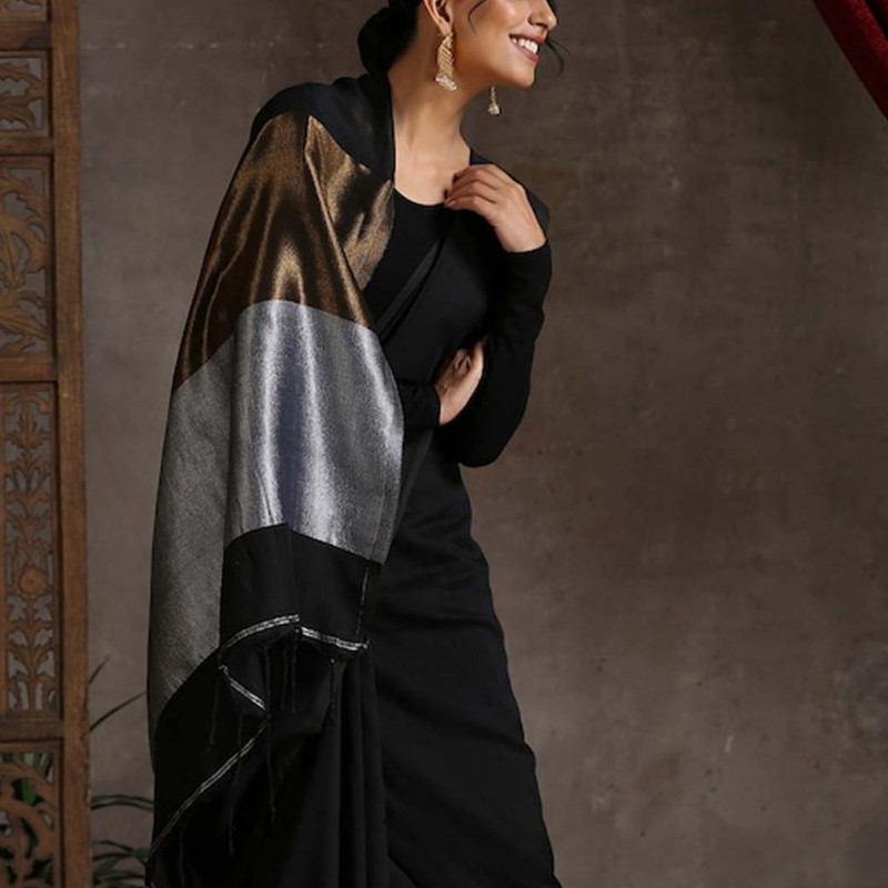 Black & Gold-Toned Pure Cotton Saree